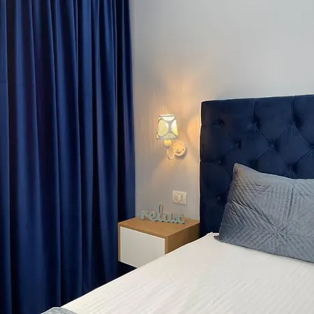 Franci's No1 * 地拉那